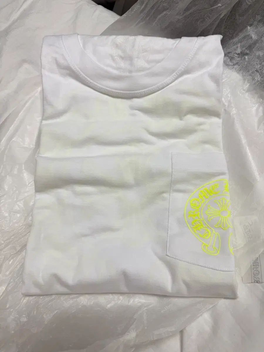 クロムハーツ ホースシュー ロゴ ポケット Tシャツ 白 ネオン Lサイズ