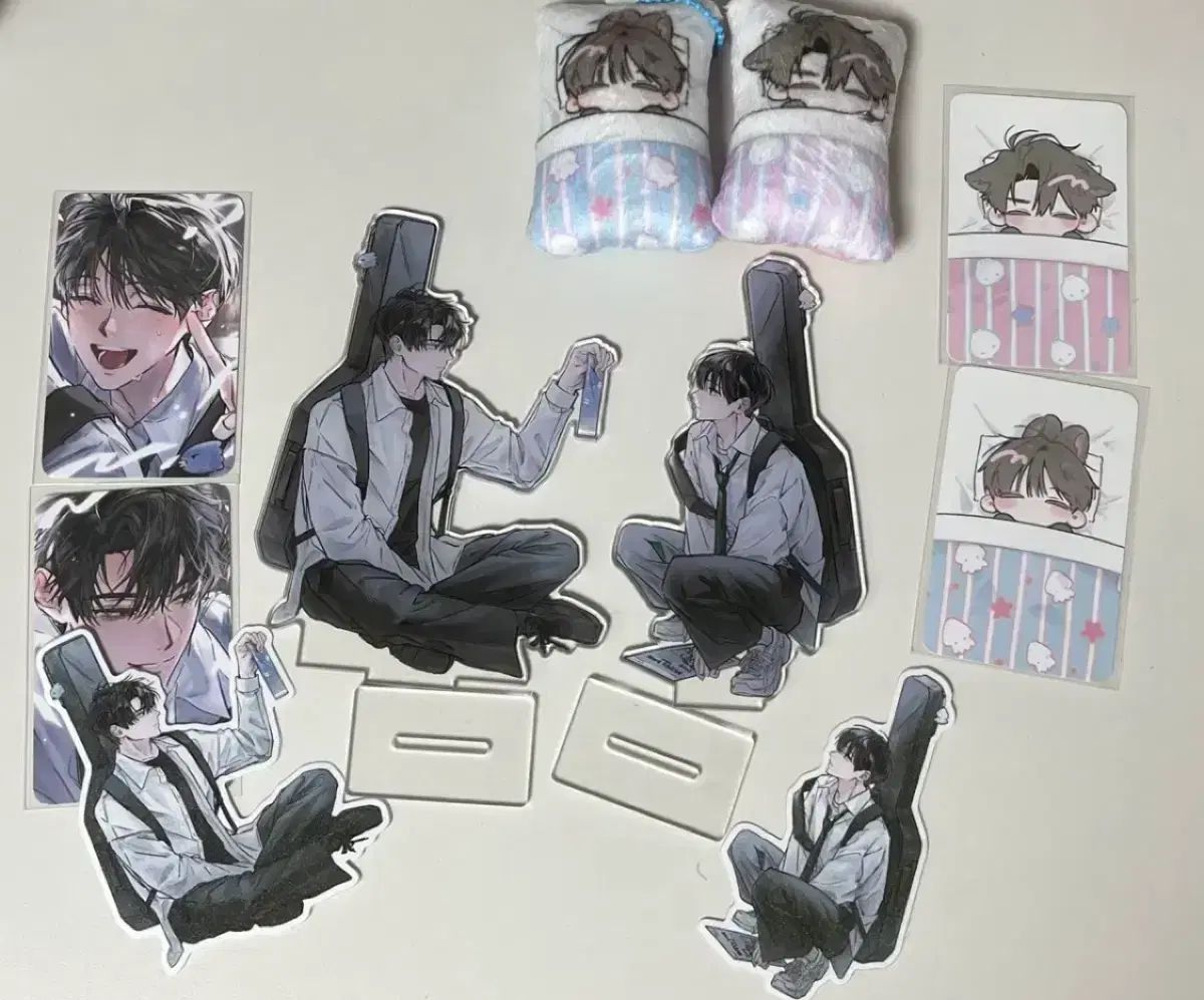 全知的な読者の視点から 韓国イラストレーター作品 グッズ セット