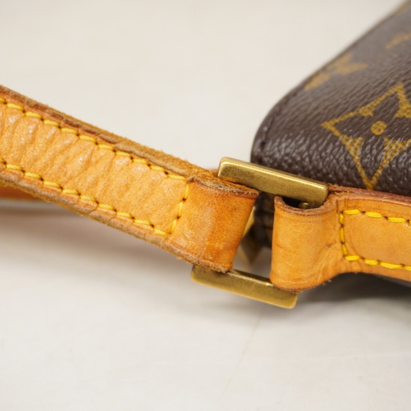 ルイ・ヴィトン(Louis Vuitton) ルイ・ヴィトン ショルダーバッグ