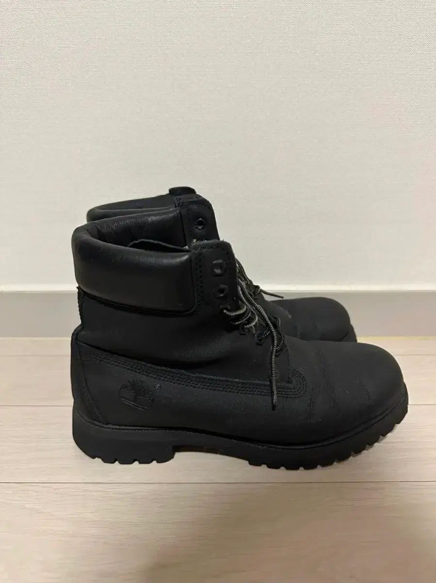Timberland 6インチ ブラック 265