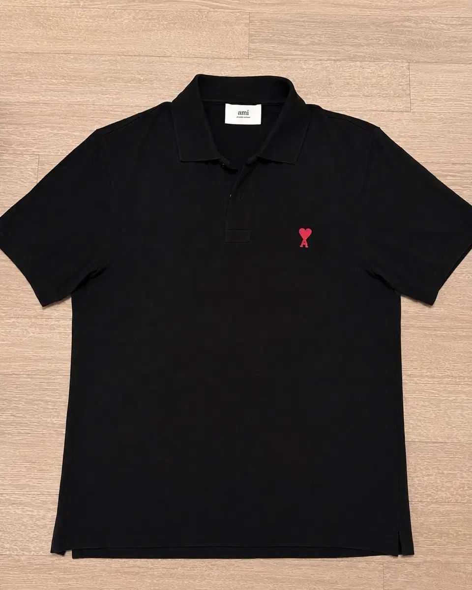 アミ ハート ロゴ 半袖 カラーTシャツ ブラック