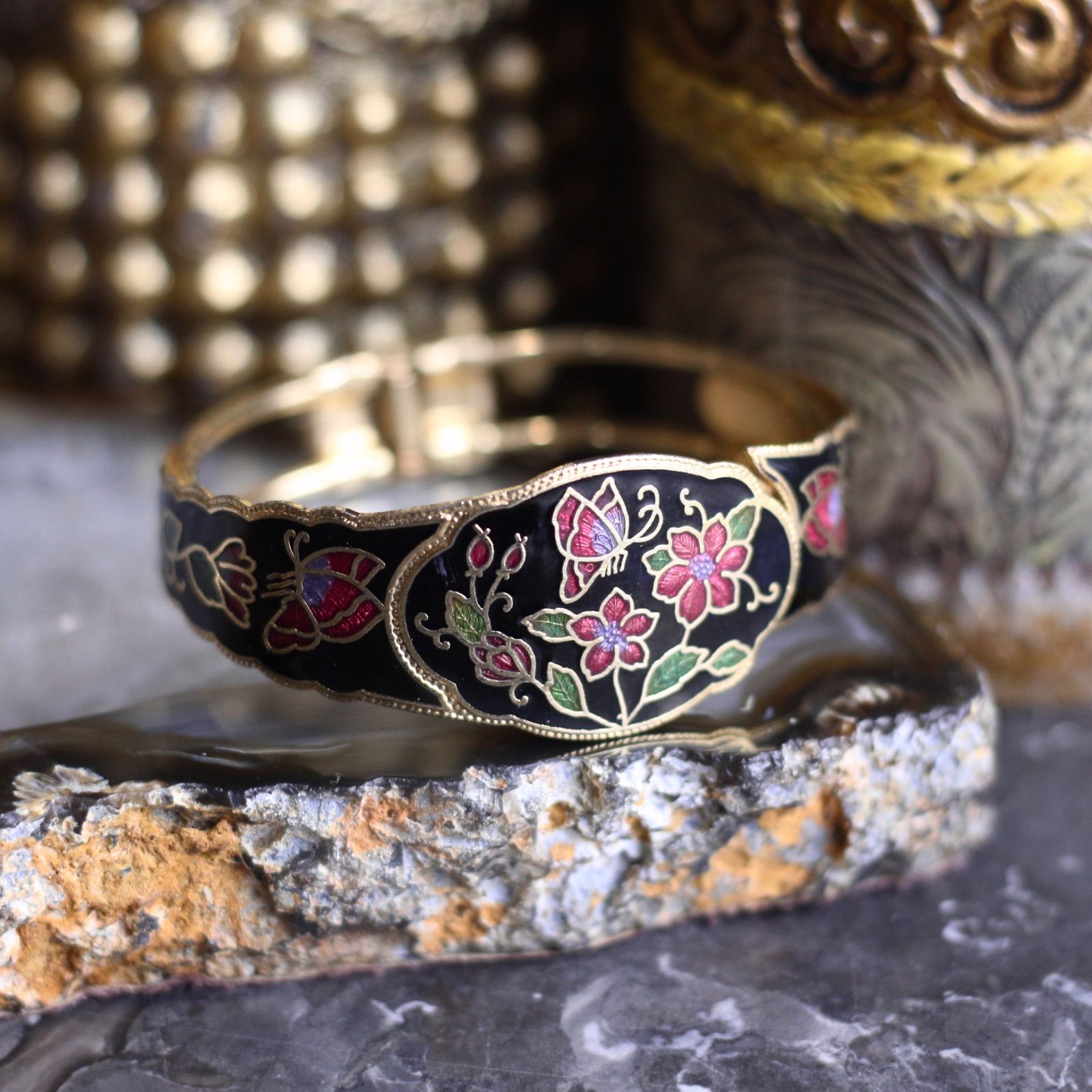 USA VINTAGE FLOWER DESIGN CLOISONNE METAL BANGLEアメリカ古着お花 