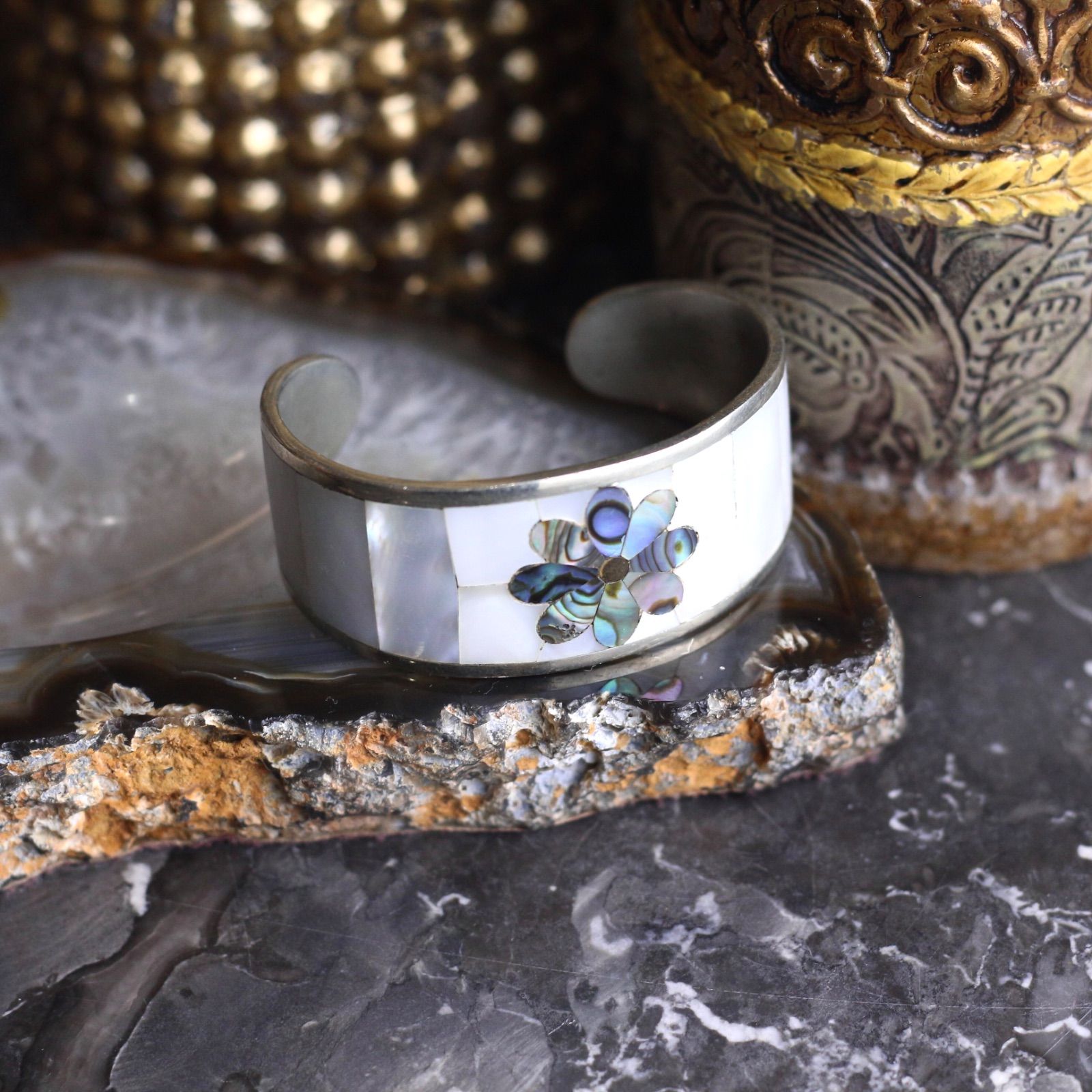 USA VINTAGE FLOWER INLAY DESIGN BANGLE/アメリカ古着お花インレイデザインバングル