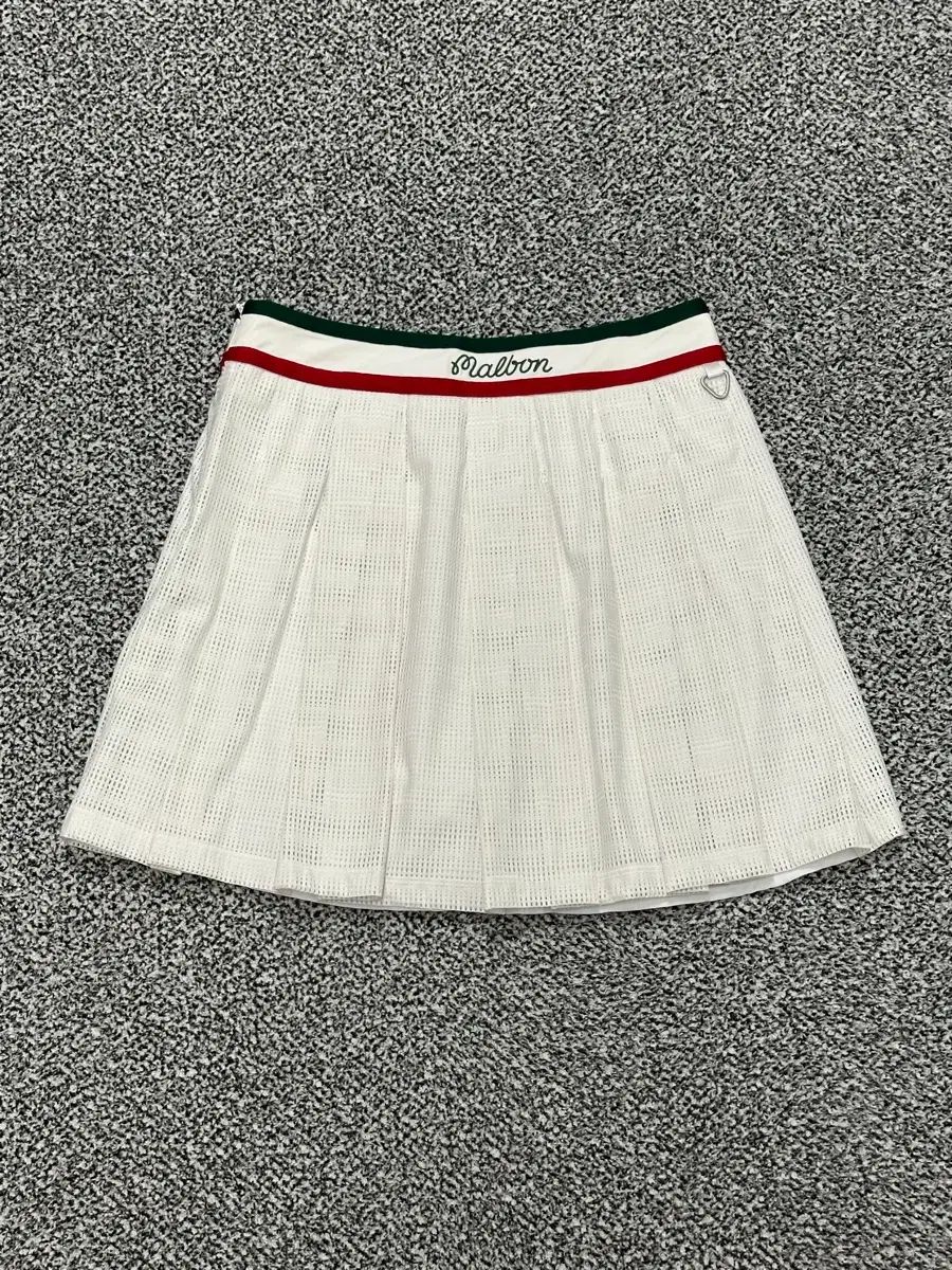 正規品 マルボンゴルフ 24年式 最新バージョン ゴルフ スカート