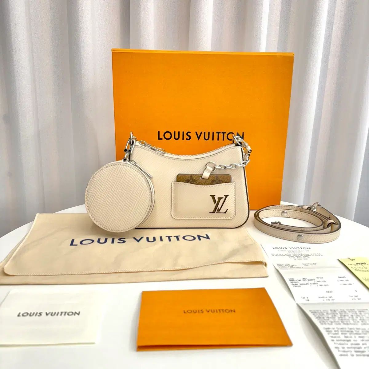 デパート / フルセット Louis Vuitton ルイヴィトン エピ マレル ショルダーバッグ 白