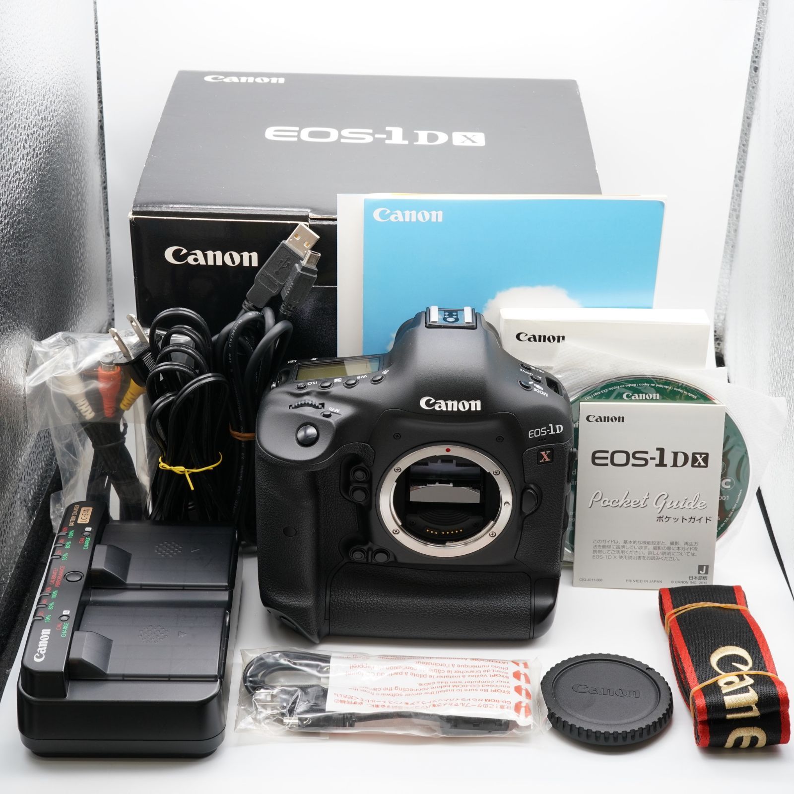 新品級 キヤノン CANON EOS-1D X ボディ あると嬉しい元箱・取説・純正ストラップ付！