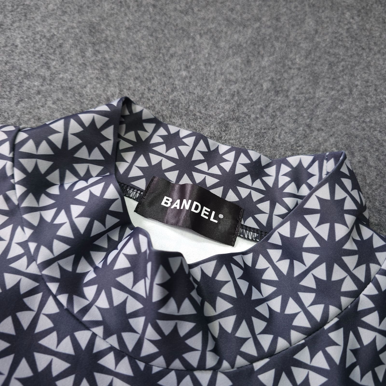 BANDEL ポロシャツ XL 👌値下げ交渉受付中】極美品 BANDEL 近年モデル モックネック 半袖