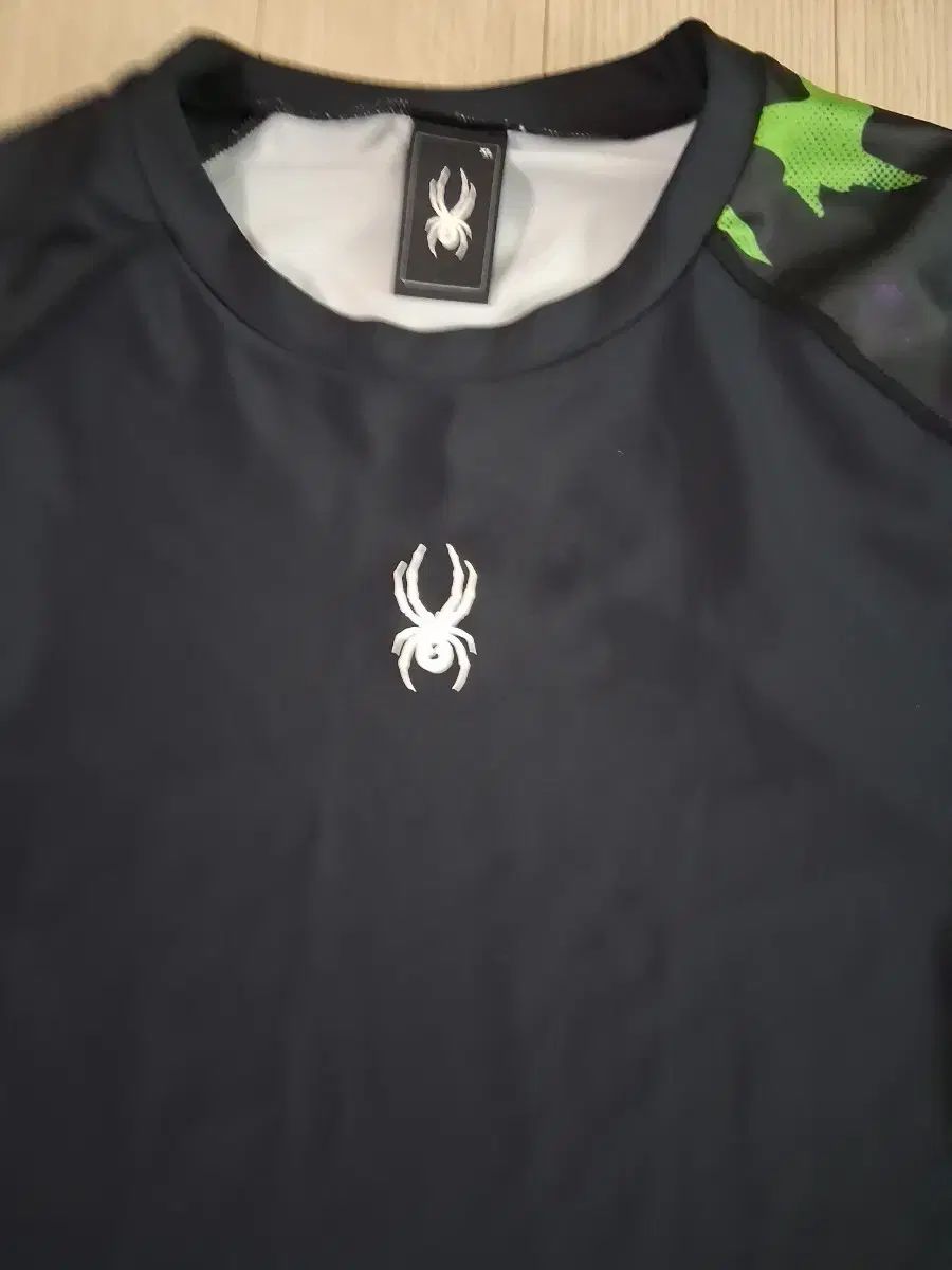 メンズ スパイダー ラッシュガード ブラック