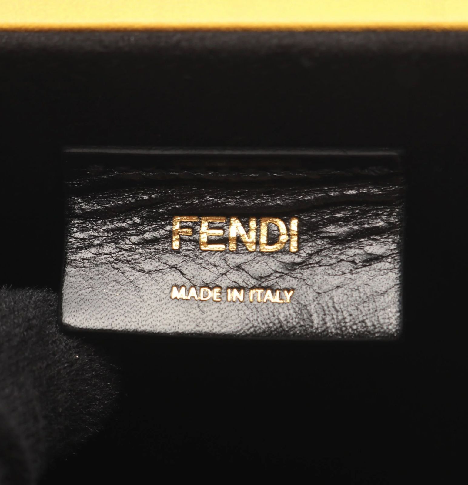FENDI ボックス ショルダーバッグ レザー イエロー レディース