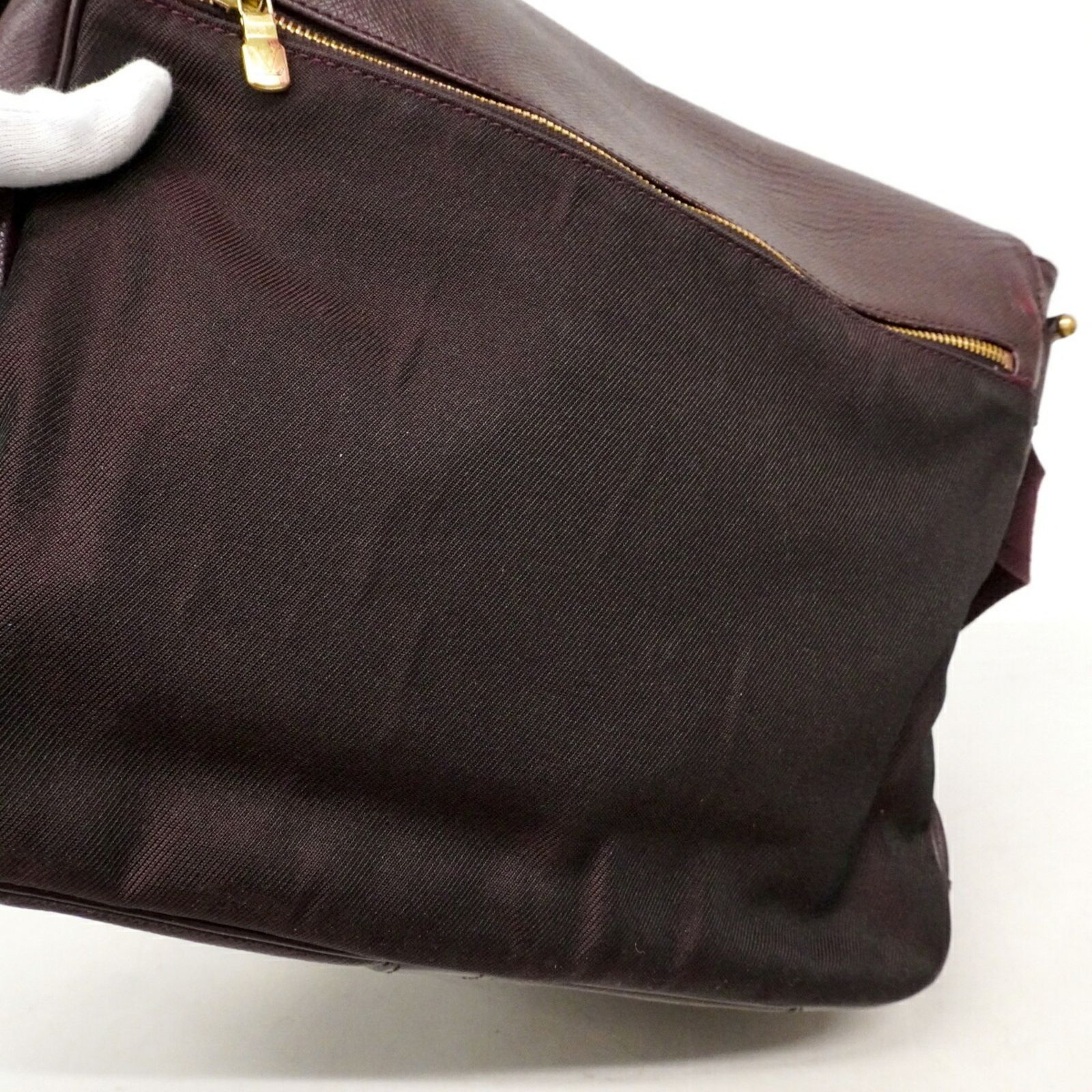 M*I様 【中古美品】LOUIS VUITTON タイガ　ヴィクトール　濃茶＆濃 ルイ・ヴィトン(Louis Vuitton) ルイ・ヴィトン ショルダーバッグ
