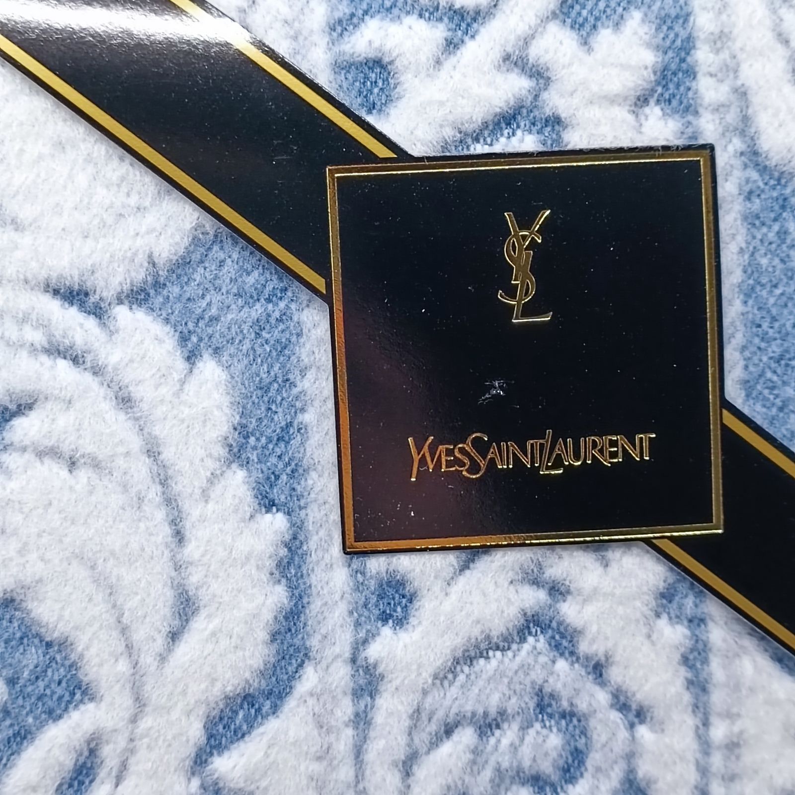 YVES SAINT LAURENT 》 ☆未使用☆ イヴサンローラン 綿毛布 ダマスク