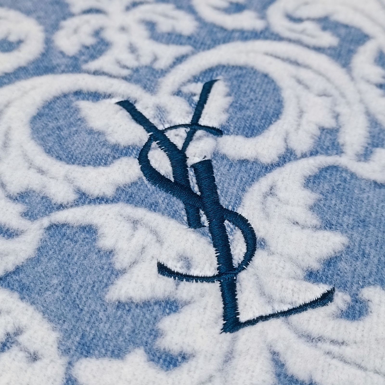 YVES SAINT LAURENT 》 ☆未使用☆ イヴサンローラン 綿毛布 ダマスク
