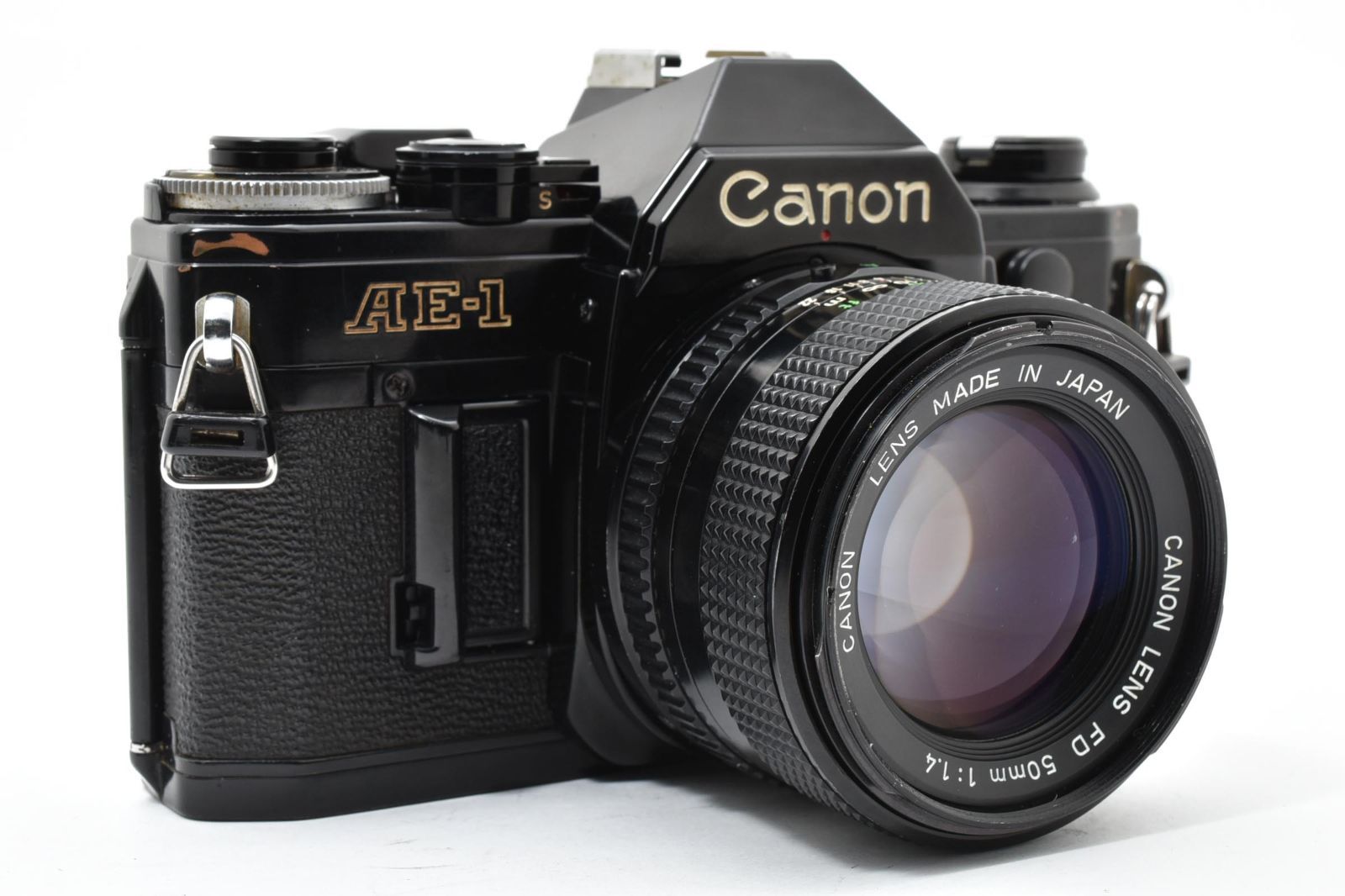 7347 【並品】 Canon Ae-1 Black Slr Film Camera New Fd 50mm F1.4