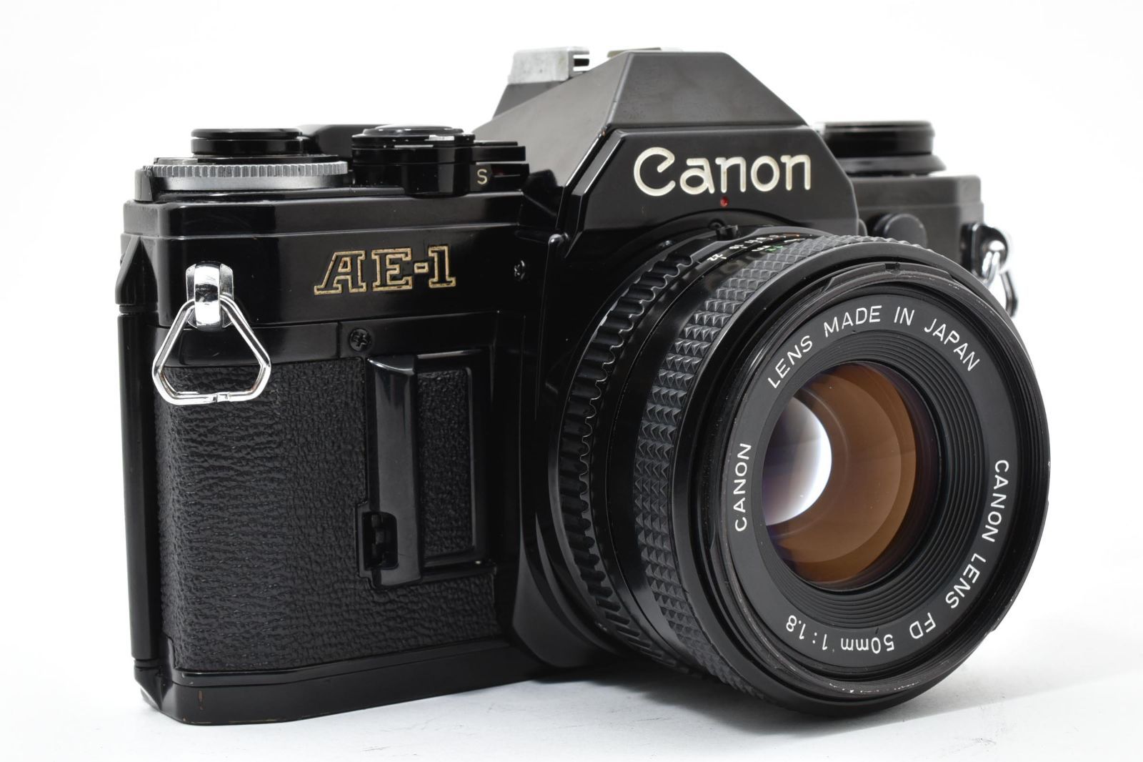 7302 【良品】 Canon Ae-1 Black Slr Film Camera New Fd 50mm F1.8