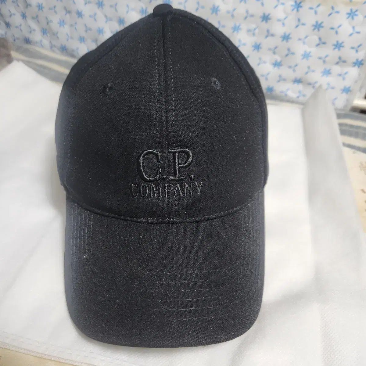 C.P. COMPANY シーピーカンパニー ベースボールキャップ ブラック