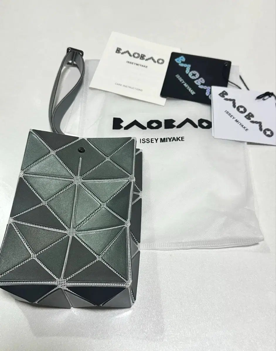 (正規品/新品) BAO BAO ISSEY MIYAKE バオバオイッセイミヤケ ミニバック