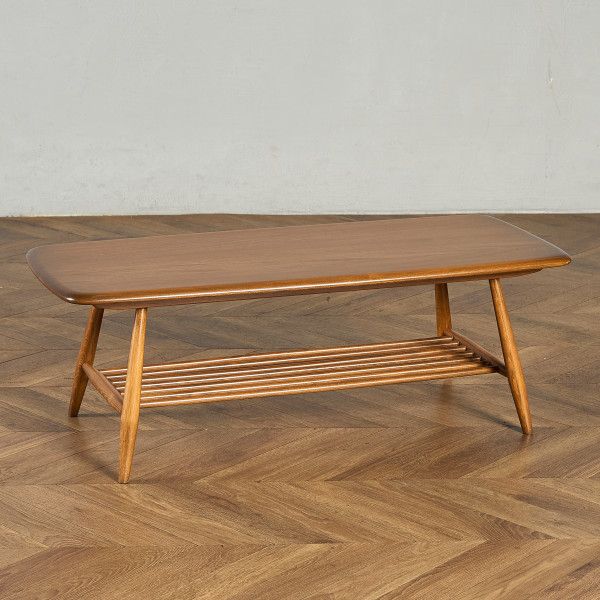 テーブル イギリス エルム アーコール ERCOL ウィンザー コーヒーテーブル 459 ラウンドメタルラベル ercol ヴィンテージ コーヒー 英国 無垢材 ラック付き センター リビング #98758