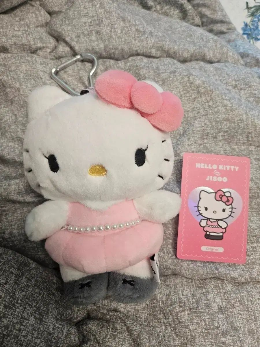 ジス BLACKPINK ハローキティ KITTY JISOO キティ HELLO ぬいぐるみ 