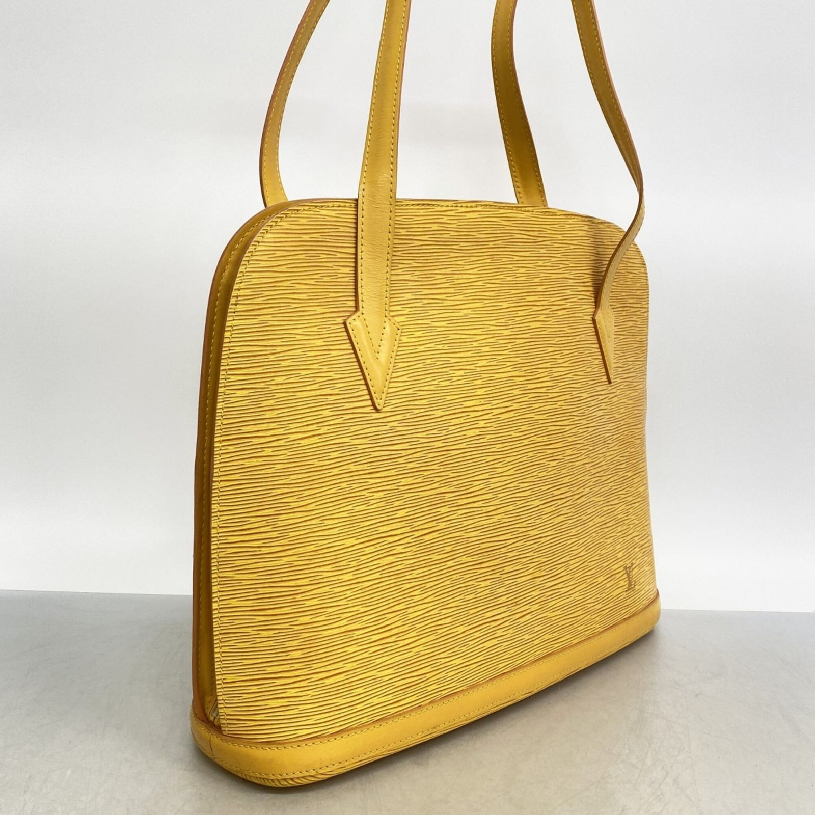 ルイ・ヴィトン(Louis Vuitton) ルイ・ヴィトン ショルダーバッグ エピ 