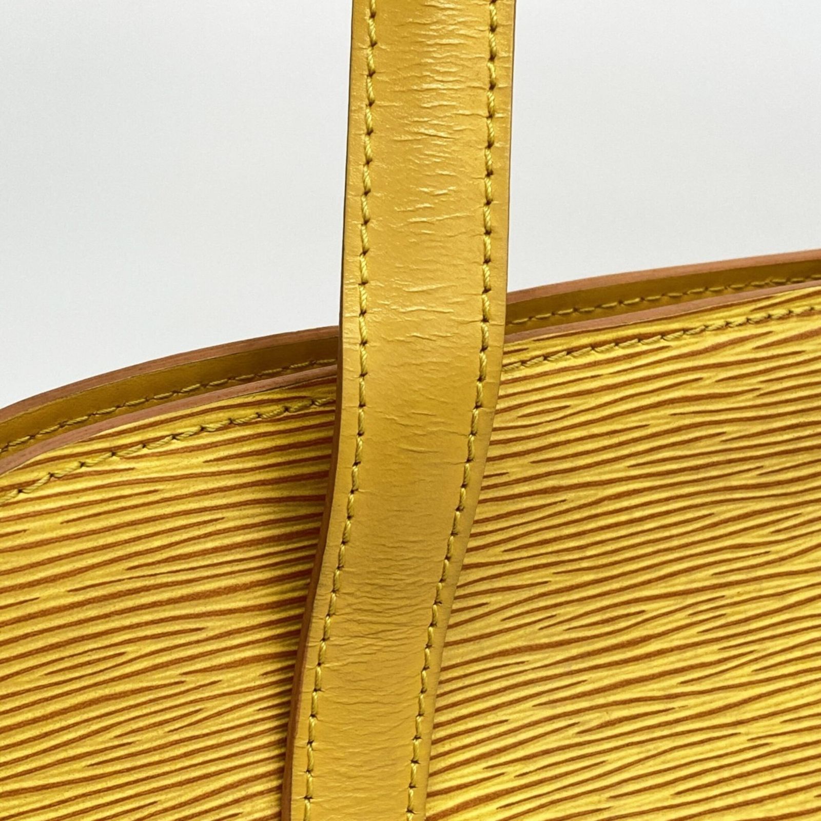 ルイ・ヴィトン(Louis Vuitton) ルイ・ヴィトン ショルダーバッグ エピ