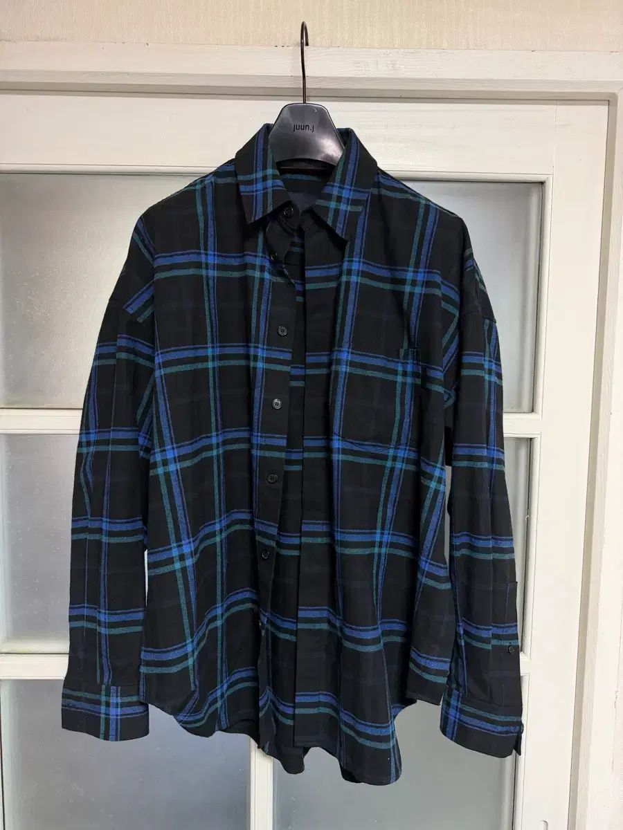 ジュンジェイ 22FW ブルー CHECK サイド ボタン シャツ
