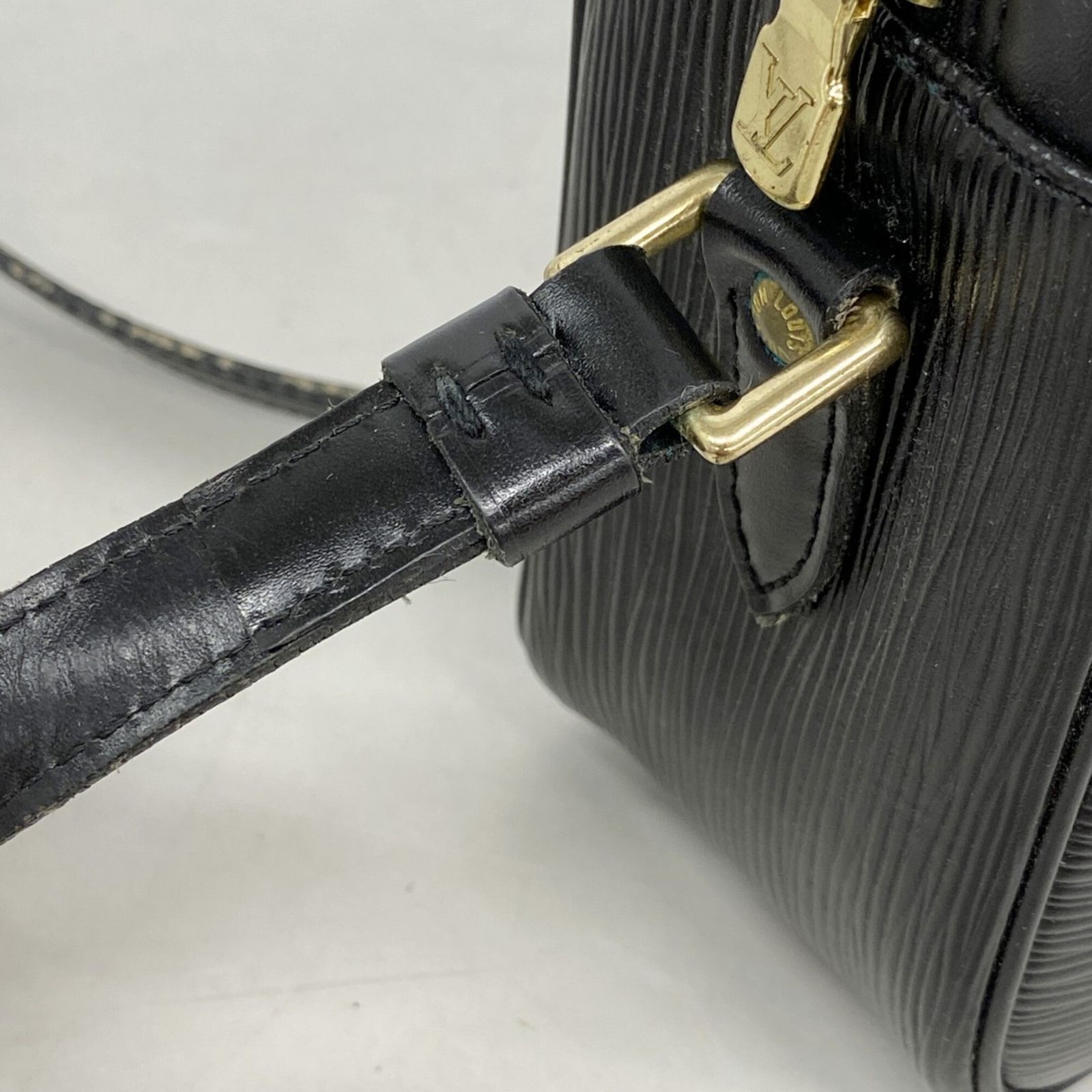 ルイ・ヴィトン(Louis Vuitton) ルイ・ヴィトン ショルダーバッグ エピ 