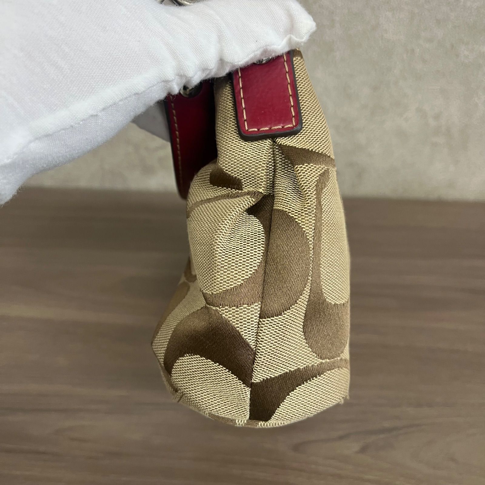 o) COACH コーチ ジグネチャー ストライプ デミ クロス ボディ バッグ