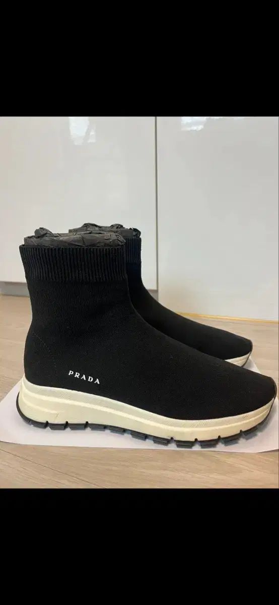 PRADA プラダ ニットスニーカー ブラック