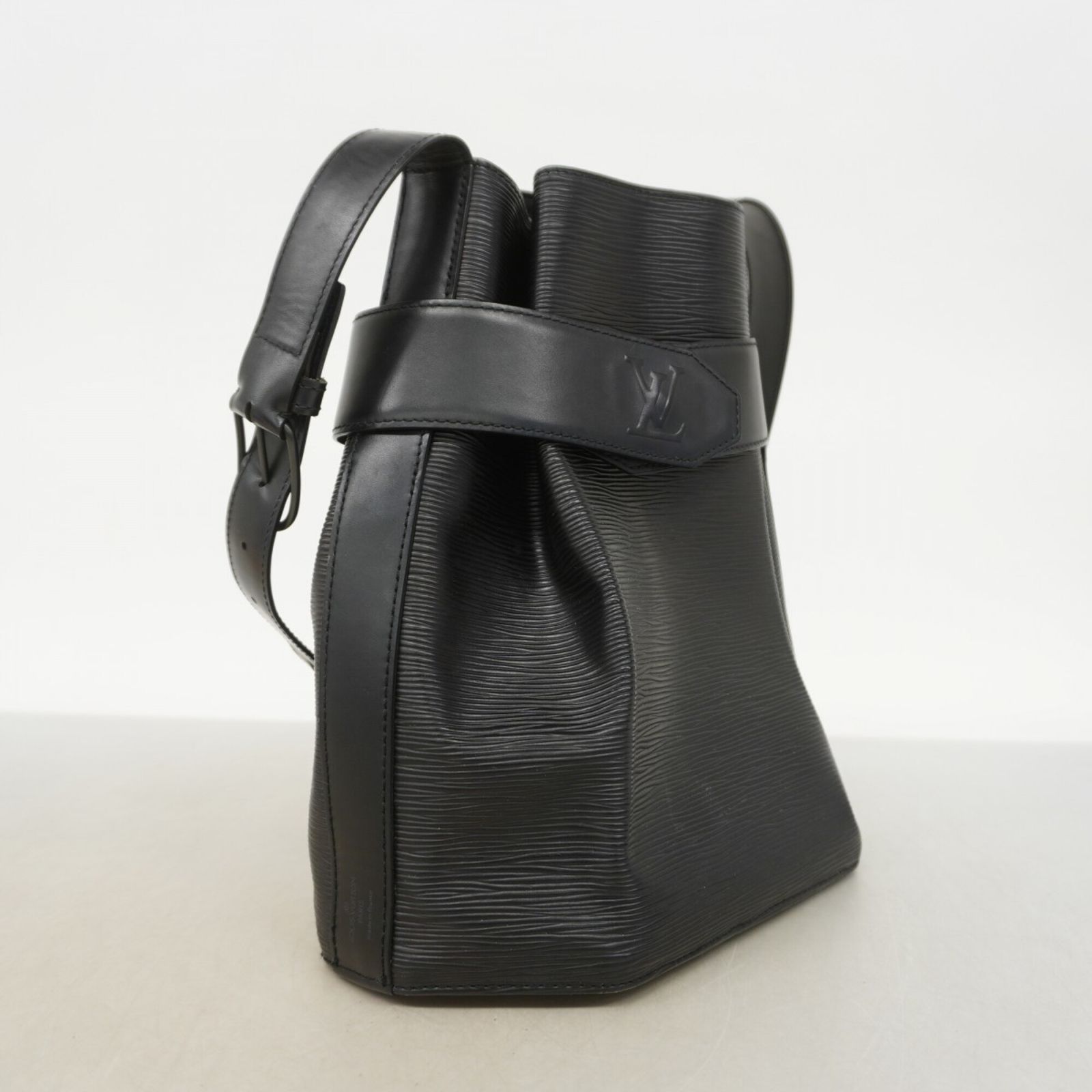 ルイ・ヴィトン(Louis Vuitton) ルイ・ヴィトン ショルダーバッグ エピ