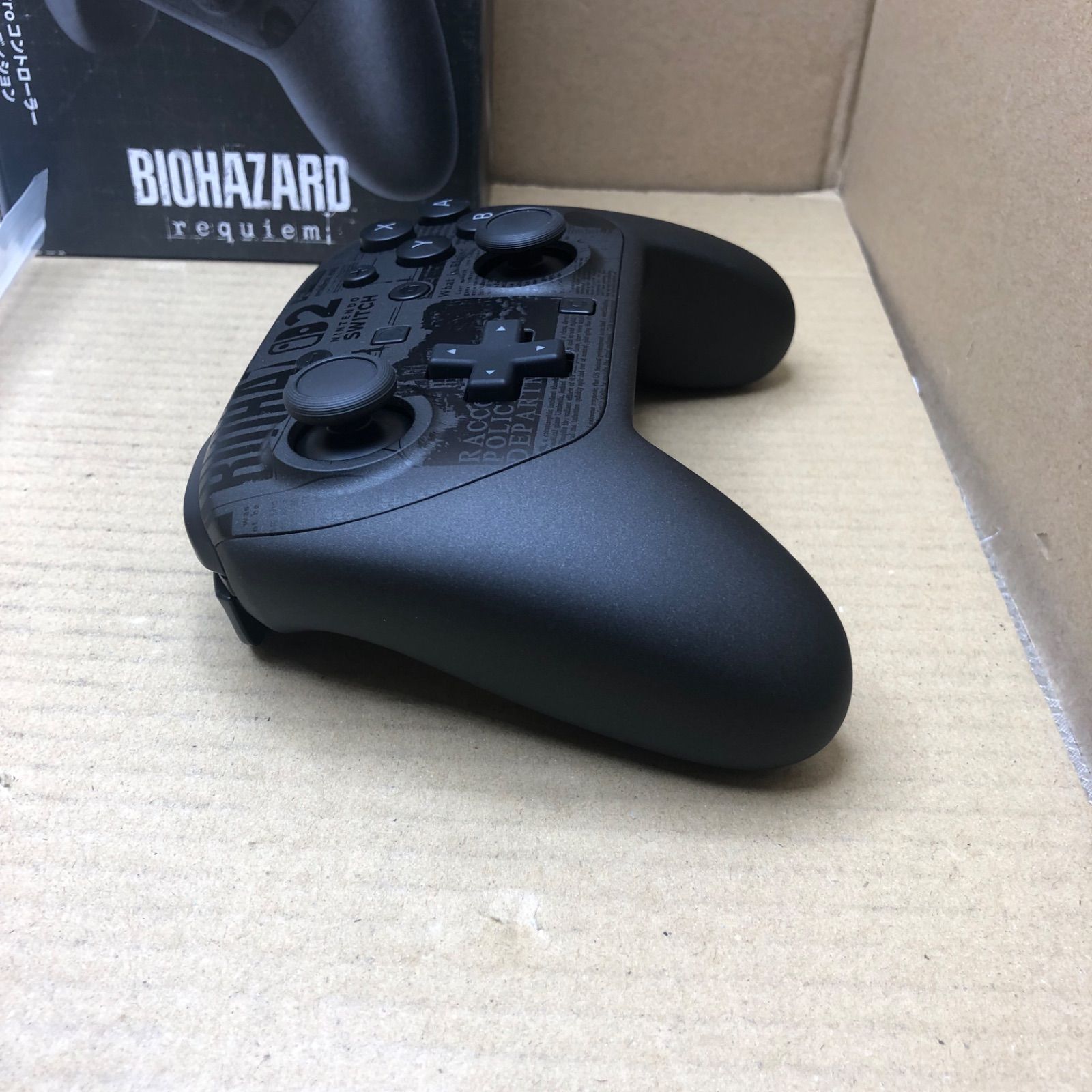 バイオハザードレクイエム pro コントローラー 動作品 Nintendo Switch 