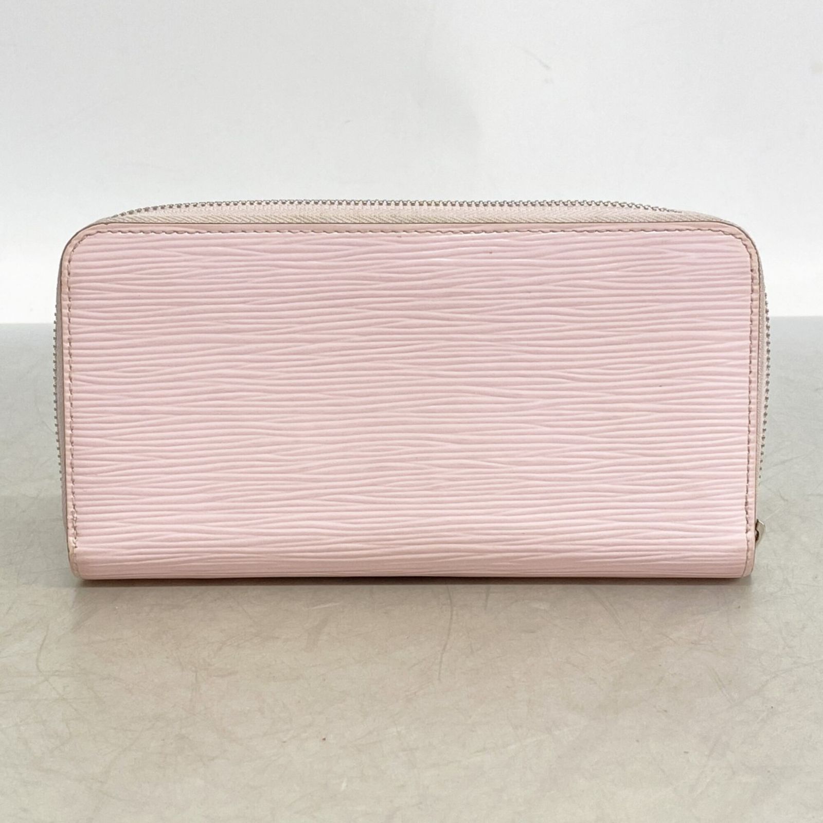 ルイ・ヴィトン(Louis Vuitton) ルイ・ヴィトン 長財布 エピ ジッピー