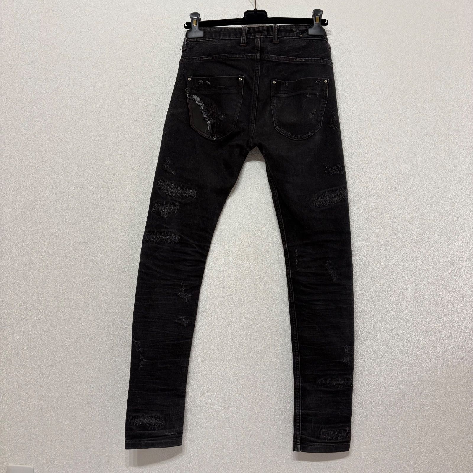 H*h様 14th Addictionブラックデニム・レザーパッチパンツ 14th Addiction クラッシュ デニム パンツ スキニー ダメージ加工
