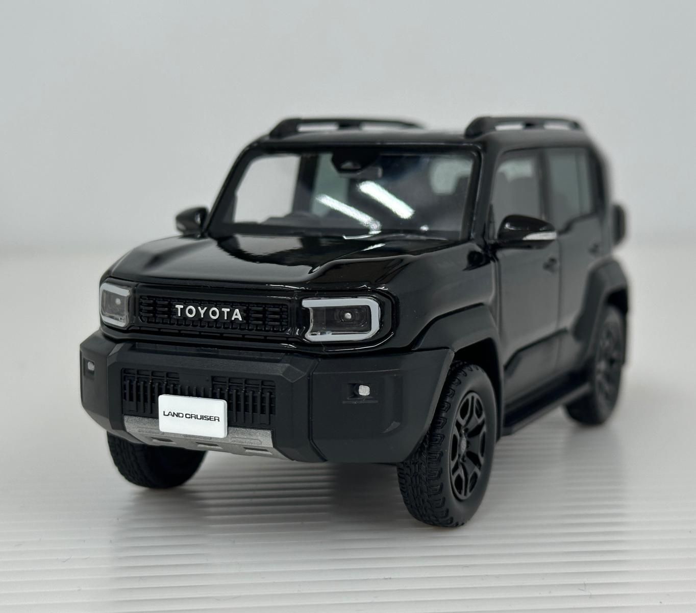 中古品】TOYOTA トヨタ カラーサンプルミニカー LANDCRUISER