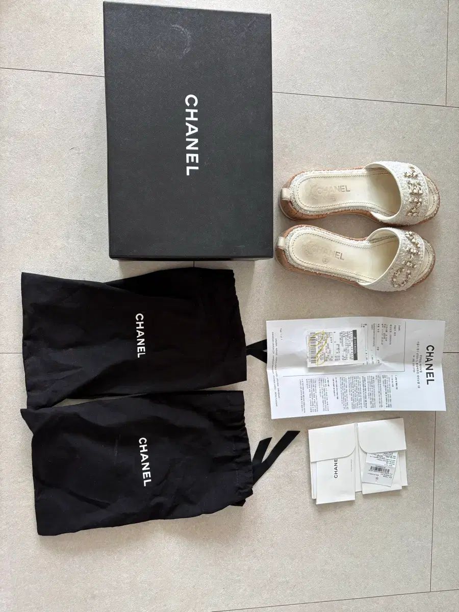 CHANEL シャネル 37.5 (230) サイズ