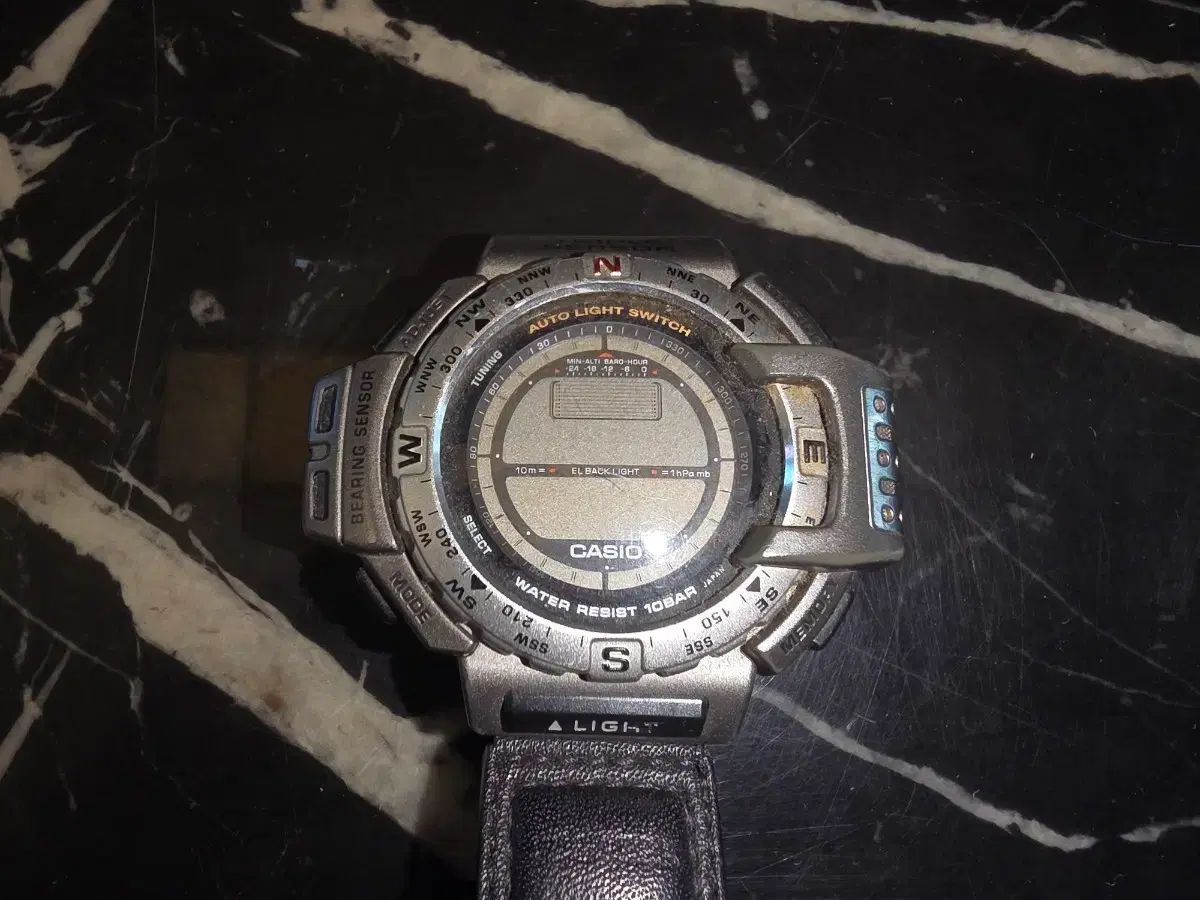 CASIO プロトレック PRT-400 腕時計 出品