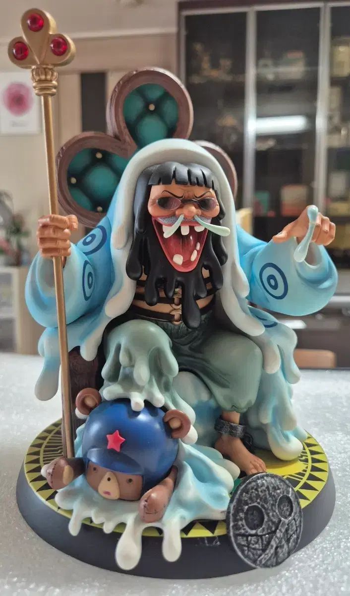 ONE PIECE ドフラミンゴ トレボル レジンフィギュア