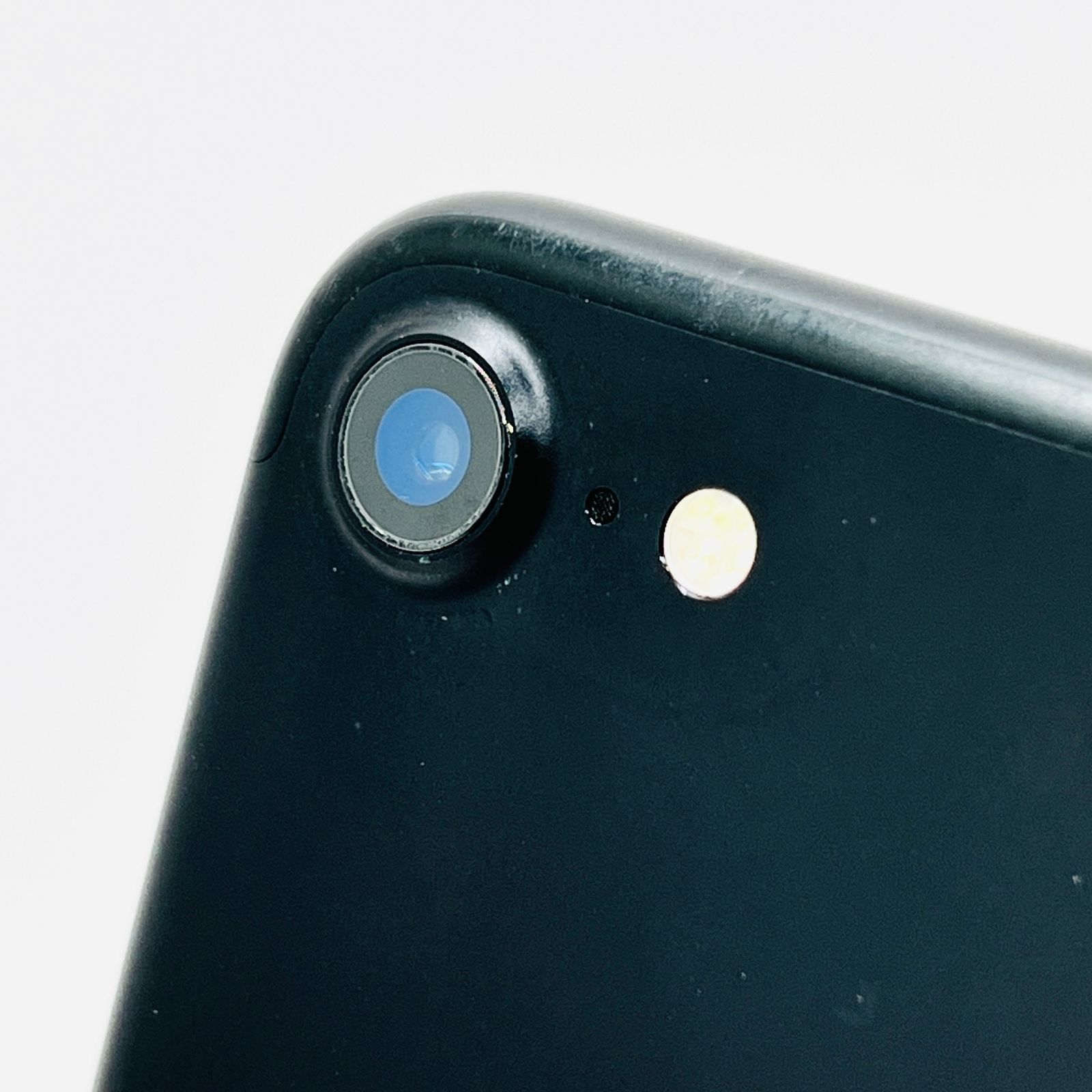 au iPhone7 128GB MNCK2J/A ブラック SIMロック解除済み 利用制限〇