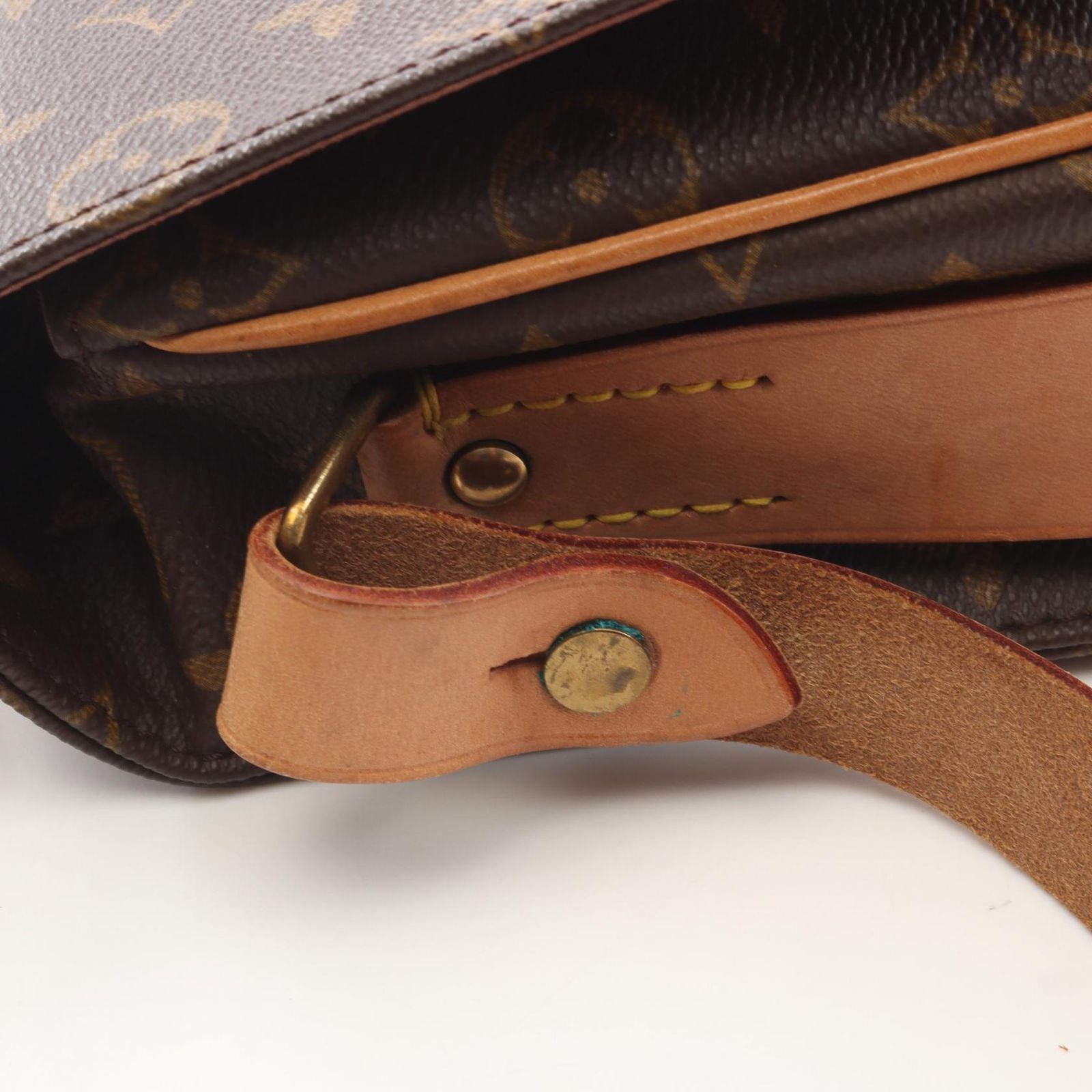 ルイ・ヴィトン LOUIS VUITTON ショルダーバッグ カルトシエールGM