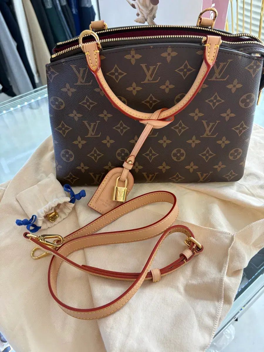 正規品 Louis Vuitton ルイヴィトン プチ パレ