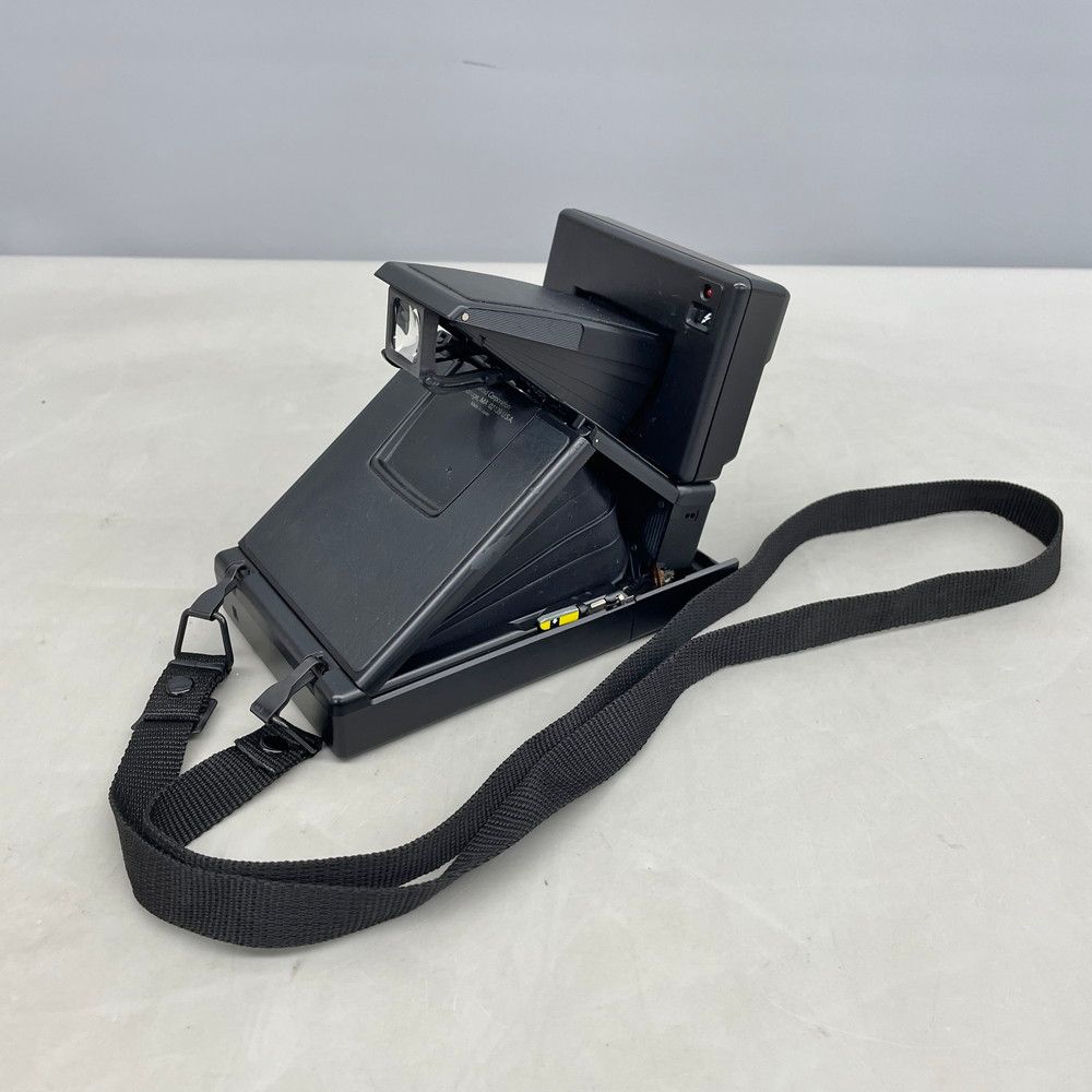 Polaroid ポラロイド 690 インスタントカメラ フィルムカメラ - メルカリ