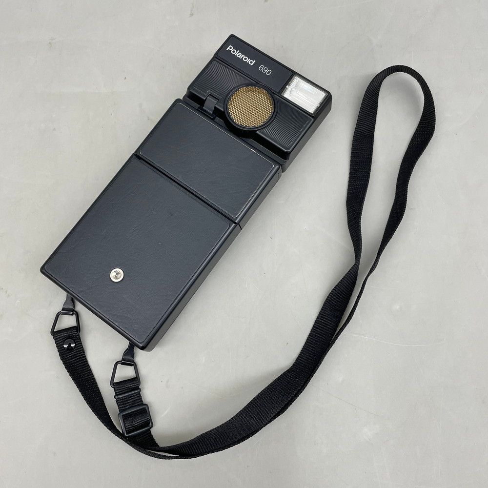 Polaroid ポラロイド 690 インスタントカメラ フィルムカメラ - メルカリ