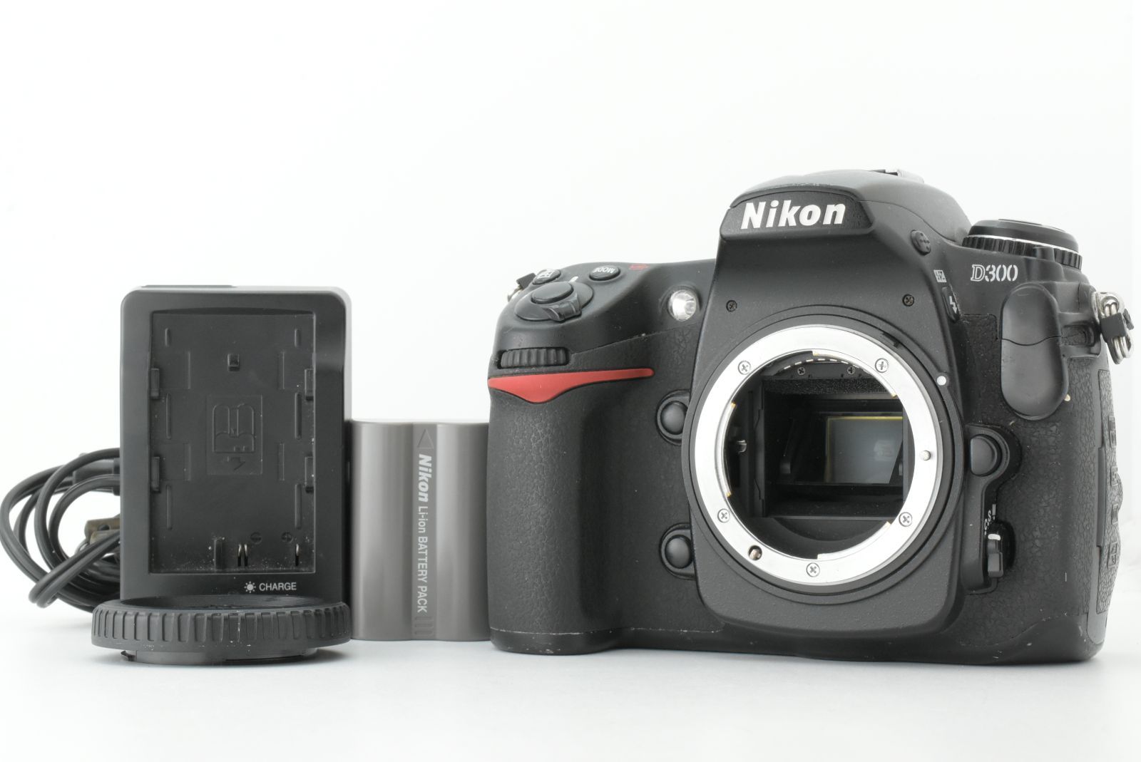 【美品】シャッターカウント 65541回 Nikon D300 12.3 MP Digital SLR Camera Body ニコン デジタル一眼レフカメラ ボディ EF-TN-JP2415