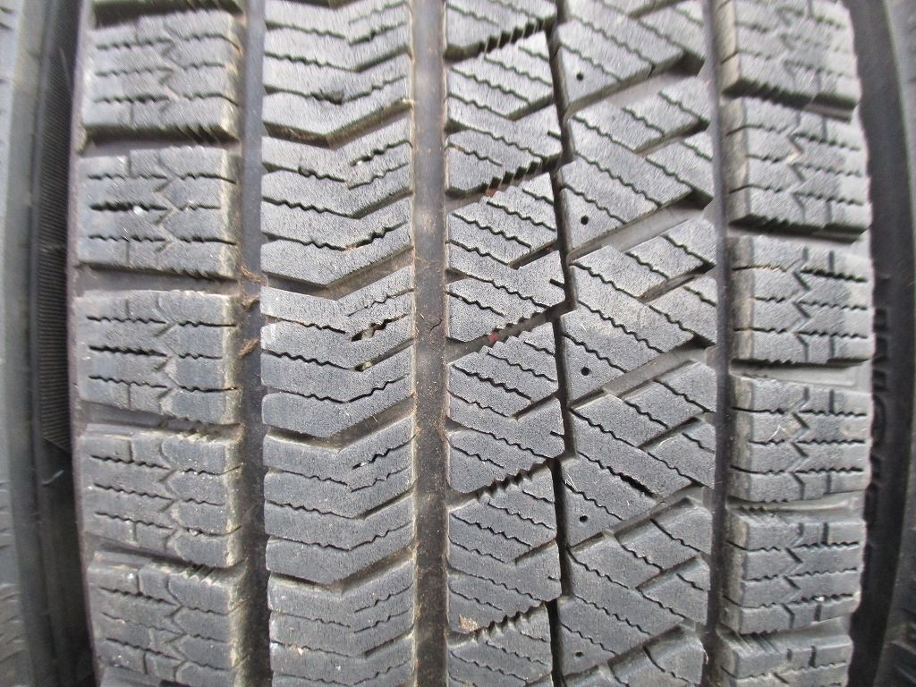 ★☆175/65R15 84Q ブリヂスン BLIZZAK VRX2 スタッドレス 2021年製 4本 送料込 T69681219☆★インボイス領収書発行可能