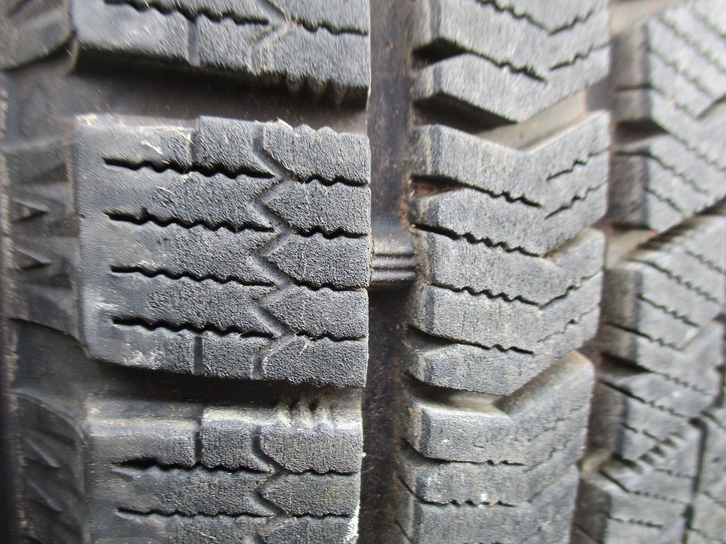 ★☆175/65R15 84Q ブリヂスン BLIZZAK VRX2 スタッドレス 2021年製 4本 送料込 T69681219☆★インボイス領収書発行可能