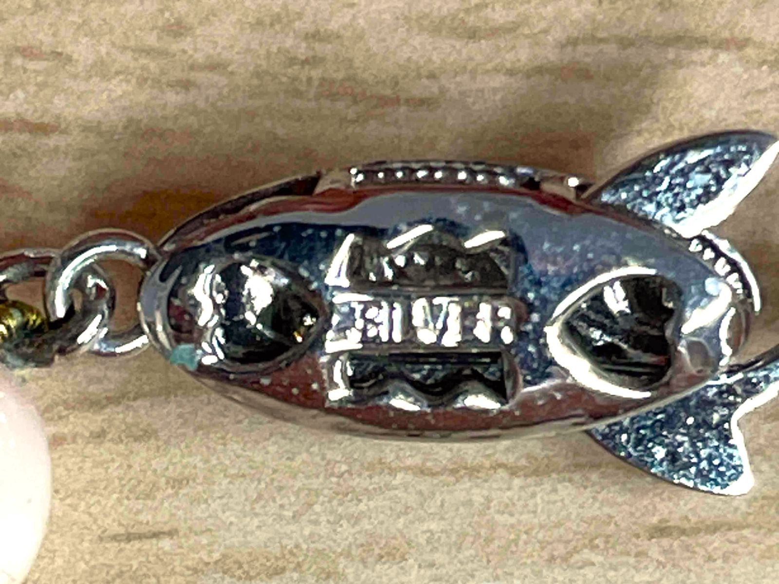 天然ミッドウェー珊瑚 ネックレス 8mm珠 SILVER刻印 - メルカリ