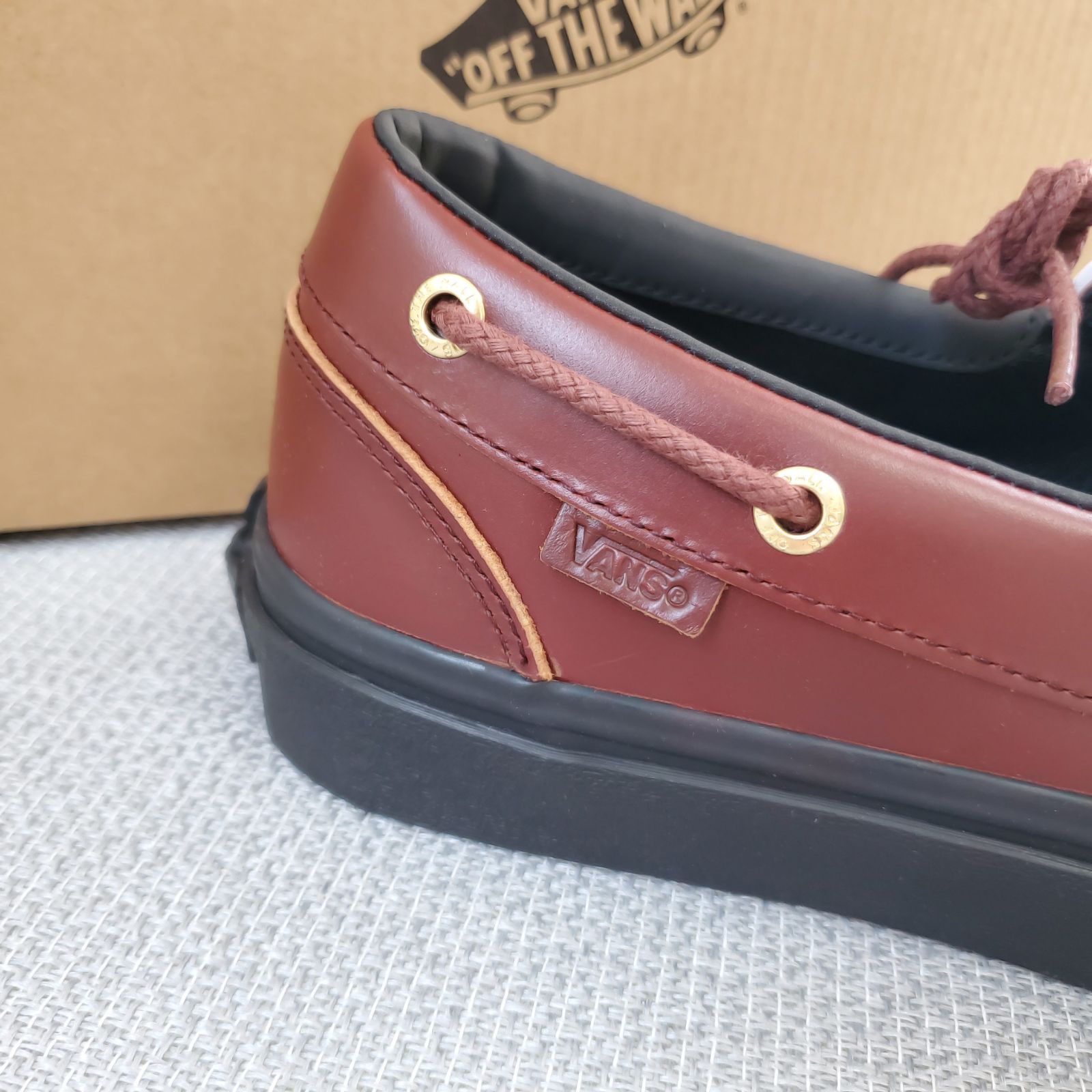 VANSバンズ□新品未使用 2025年 日本企画 廃版 2 EYELET アイレット