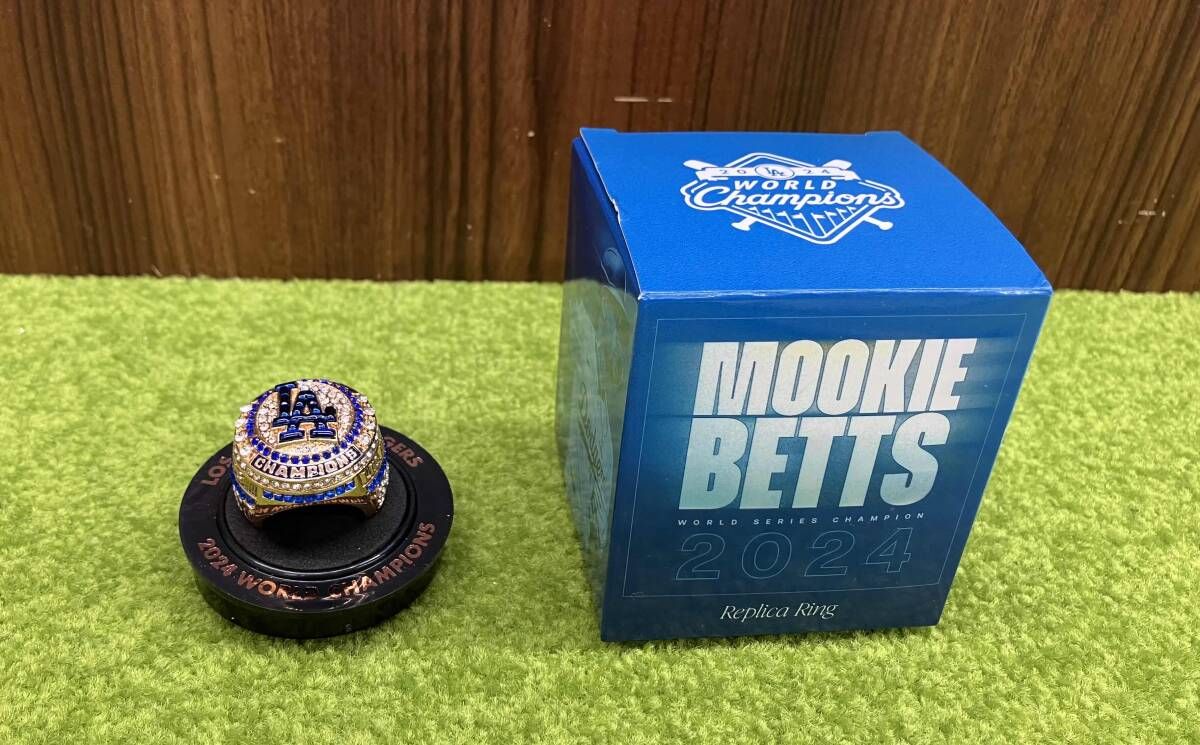 ロサンゼルスドジャース ワールドチャンピオン 2024 チャンピオンリング MOOKIE BETTS 箱付き 野球 スポーツ 記念品 グッズ