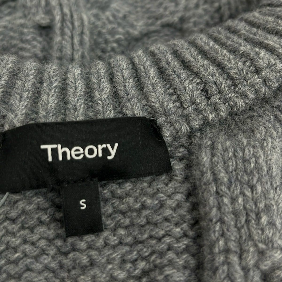theory(セオリー) ベスト サイズS レディース美品 - グレー - メルカリ