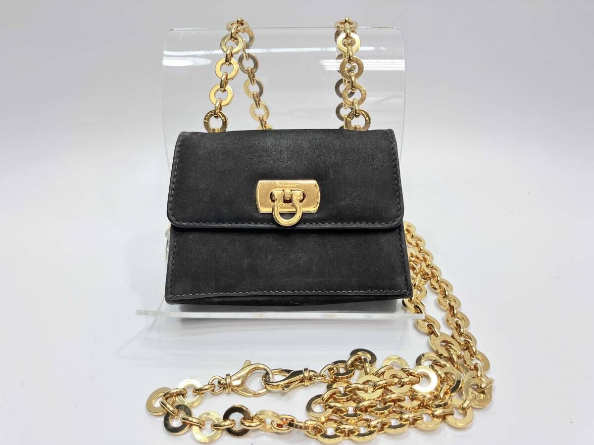 Salvatore Ferragamo サルヴァトーレ フェラガモ ガンチーニ ミニショルダーバッグ チェーン ゴールド金具 ブラック レザー 214771
