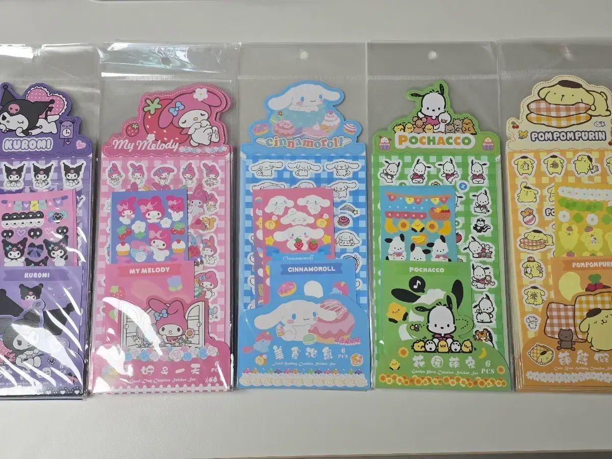 サンリオキャラクターズ ステッカー 5種 / 38枚 セット